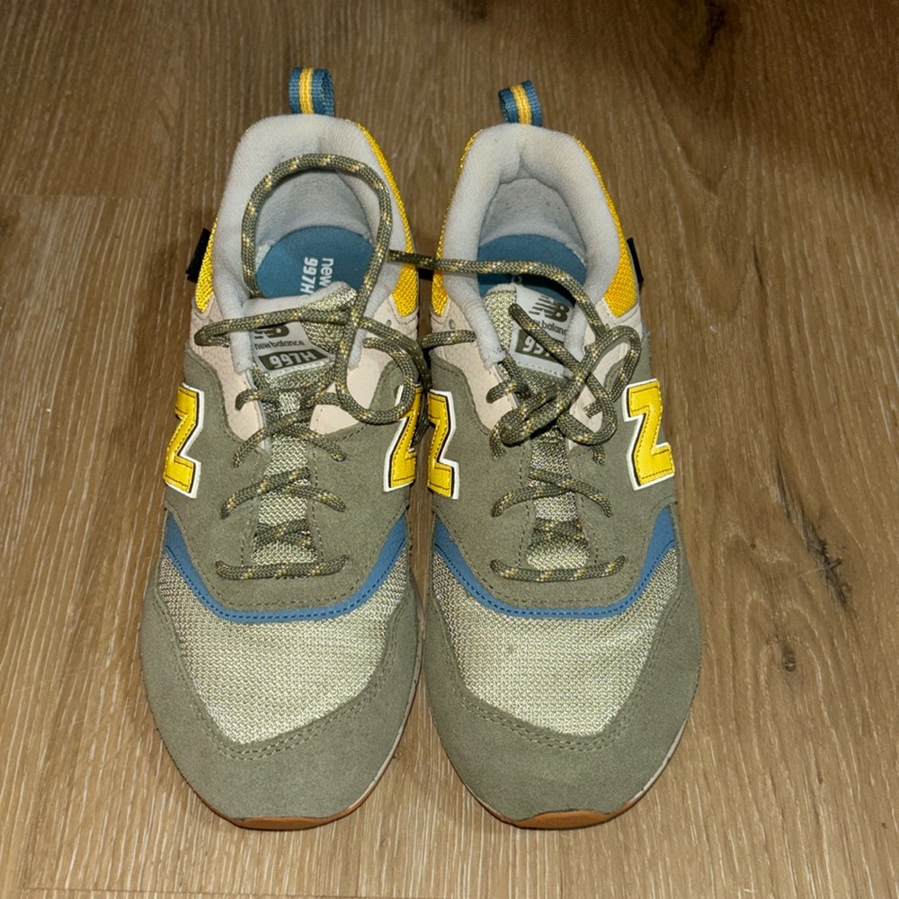 new balance kids tennis shoes